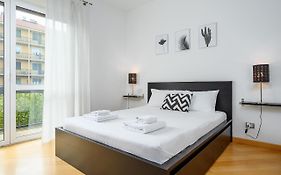 Stylish Condo Garibaldi Sempione 85M2 - Self Check-In